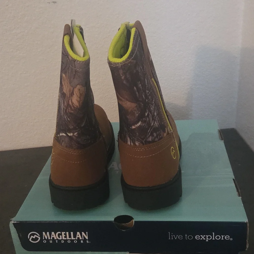 Boys Magellan hunting boot